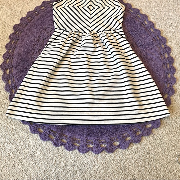 Anthropologie Maeve Mitred Diamond Striped Dress Size 6 - Picture 9 of 11